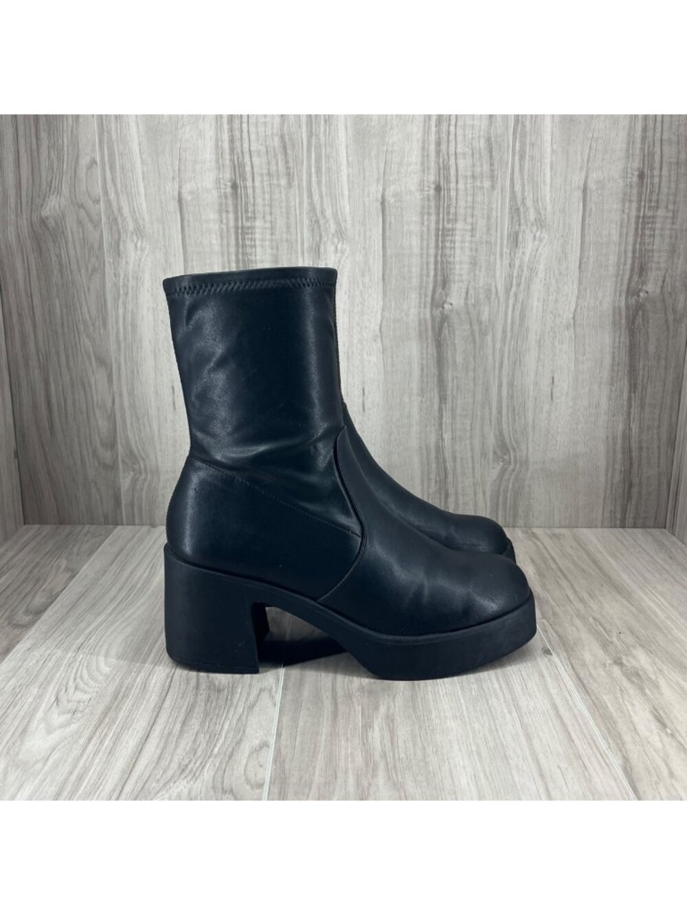 Steve Madden Platform Boots Womens 9M Inntel Black Zip Chunky Booties